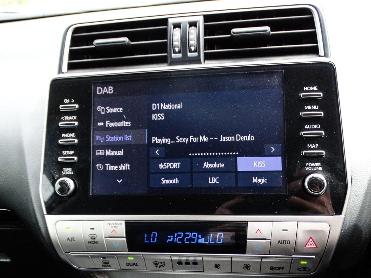 2022 Toyota 2.8D Active Auto 4WD Euro 6 (s/s) 5dr (7 Seat)