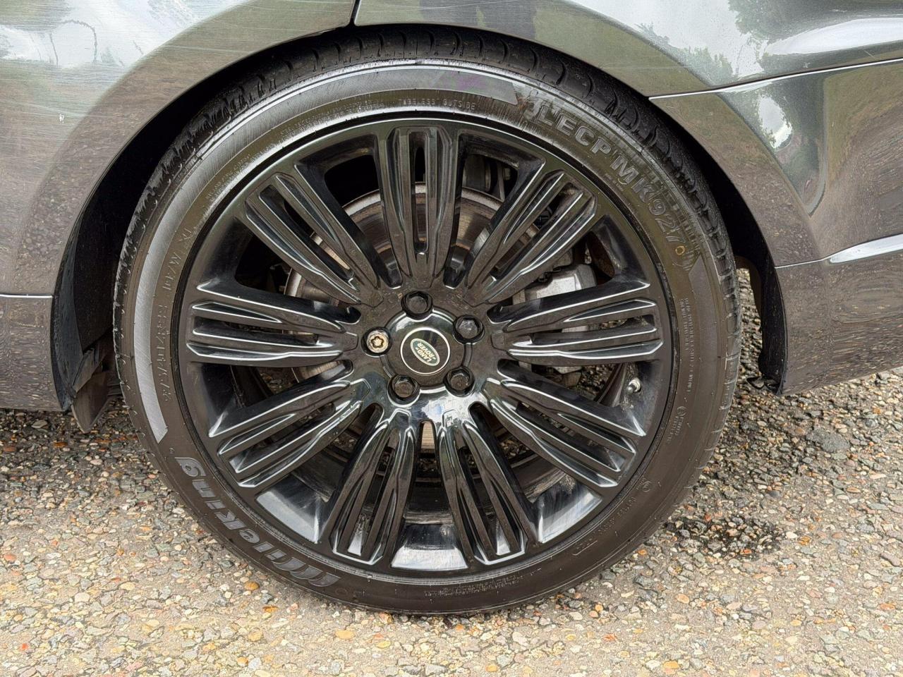2020 Land Rover 3.0 D300 MHEV HSE Dynamic Black Auto 4WD Euro 6 (s/s) 5dr