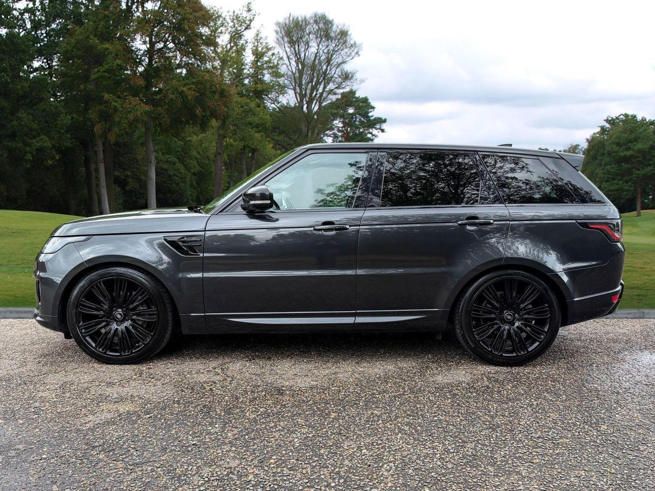 2020 Land Rover 3.0 D300 MHEV HSE Dynamic Black Auto 4WD Euro 6 (s/s) 5dr