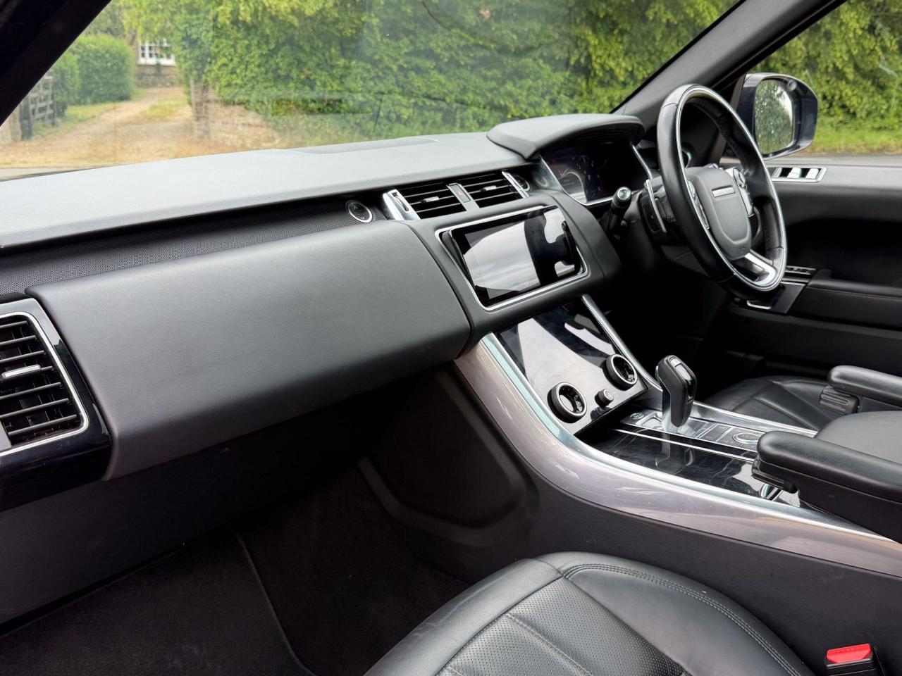 2020 Land Rover 3.0 D300 MHEV HSE Dynamic Black Auto 4WD Euro 6 (s/s) 5dr