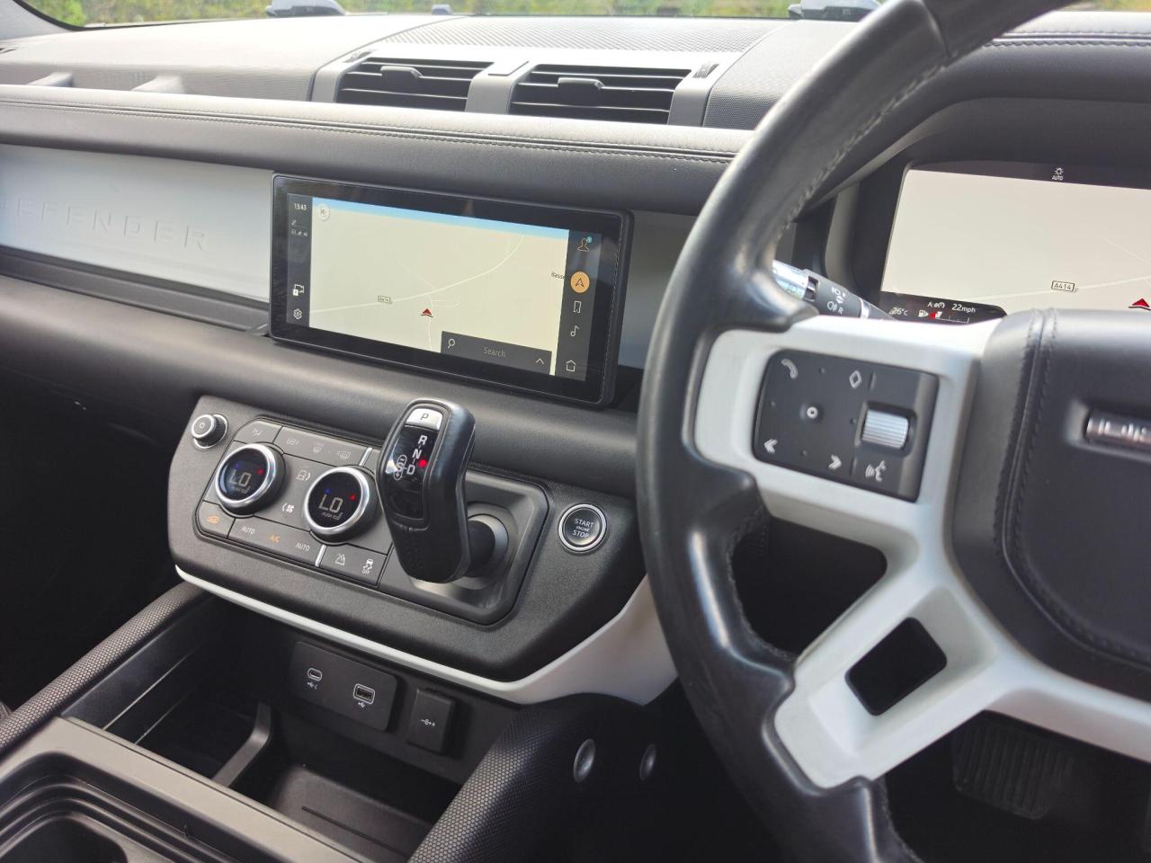 2021 Land Rover 2.0 P300 X-Dynamic SE SUV 3dr Petrol Auto 4WD Euro 6 (s/s) (300 ps)