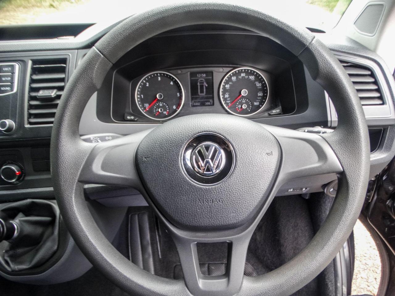 2017 Volkswagen 2.0 TDI BlueMotion Tech SE FWD LWB Euro 6 (s/s) 5dr