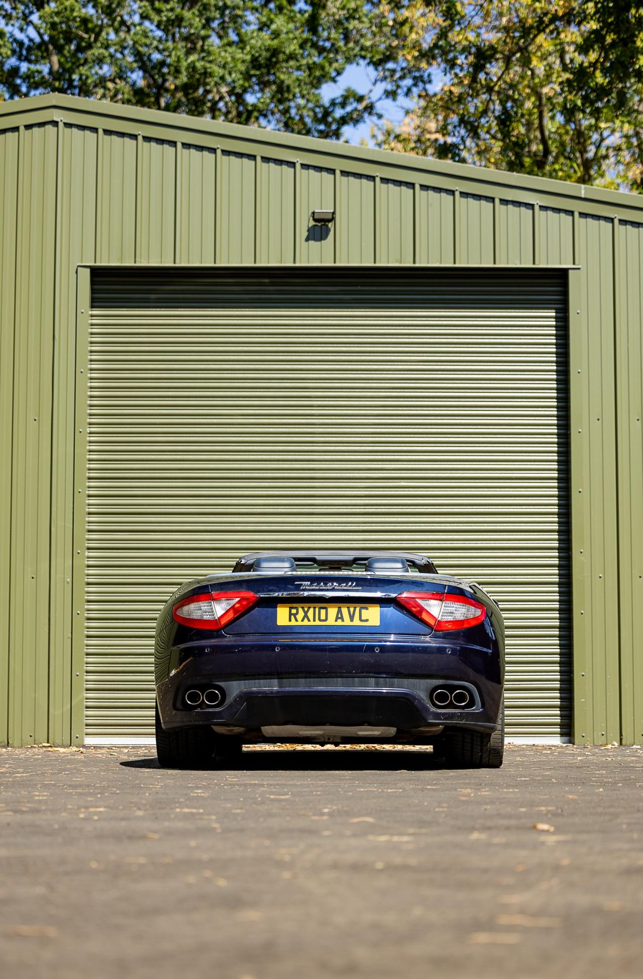2010 Maserati Grand Cabrio