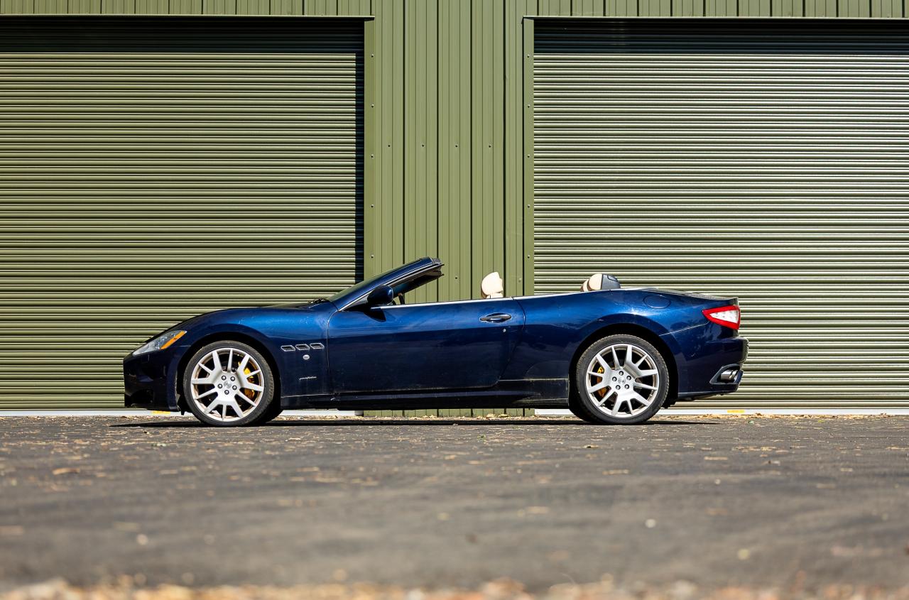 2010 Maserati Grand Cabrio