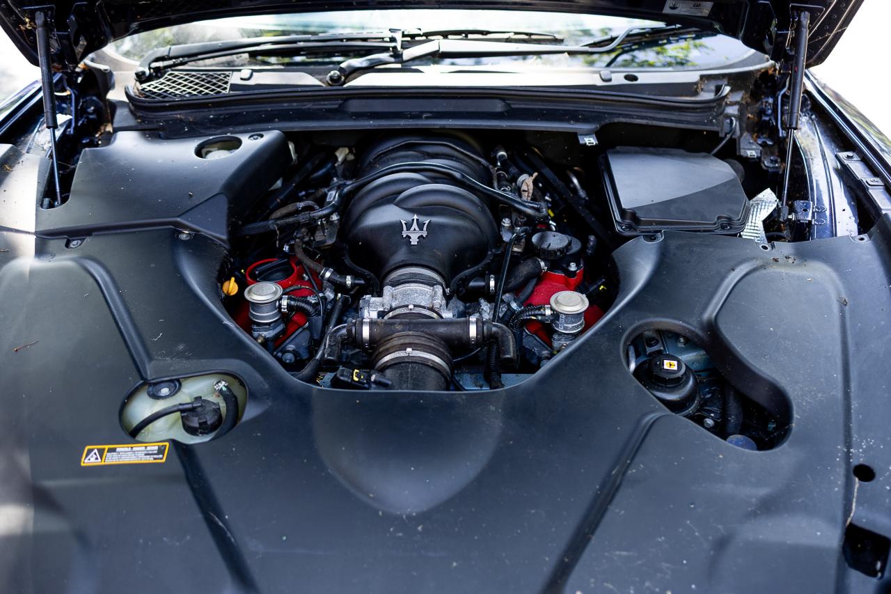 2010 Maserati Grand Cabrio