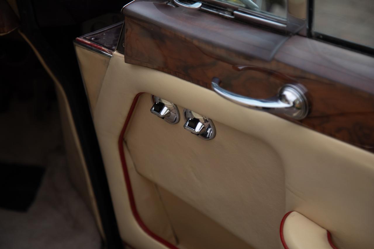 1964 Rolls - Royce Silver Cloud III by Mulliner Park Ward