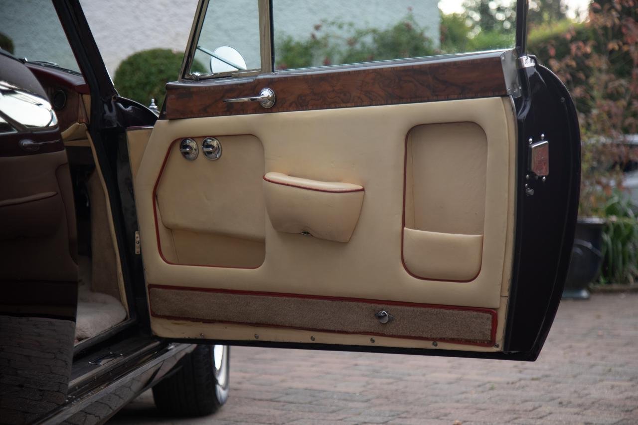 1964 Rolls - Royce Silver Cloud III by Mulliner Park Ward