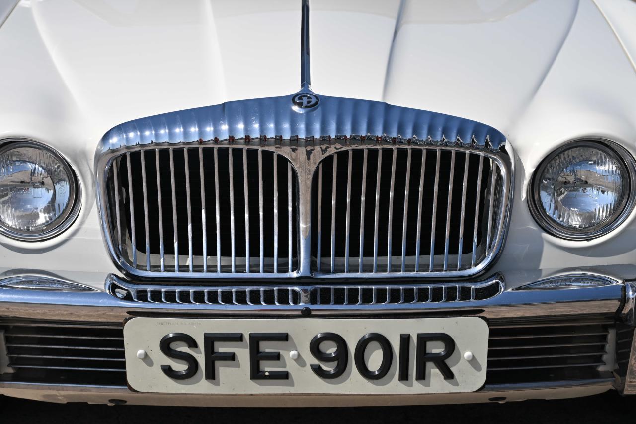 1976 Daimler Sovereign Series II Coup&eacute; (4.2 litre)