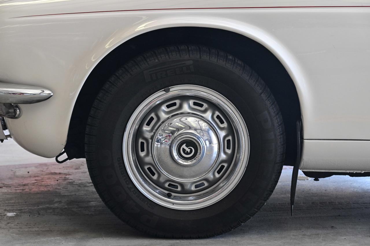 1976 Daimler Sovereign Series II Coup&eacute; (4.2 litre)