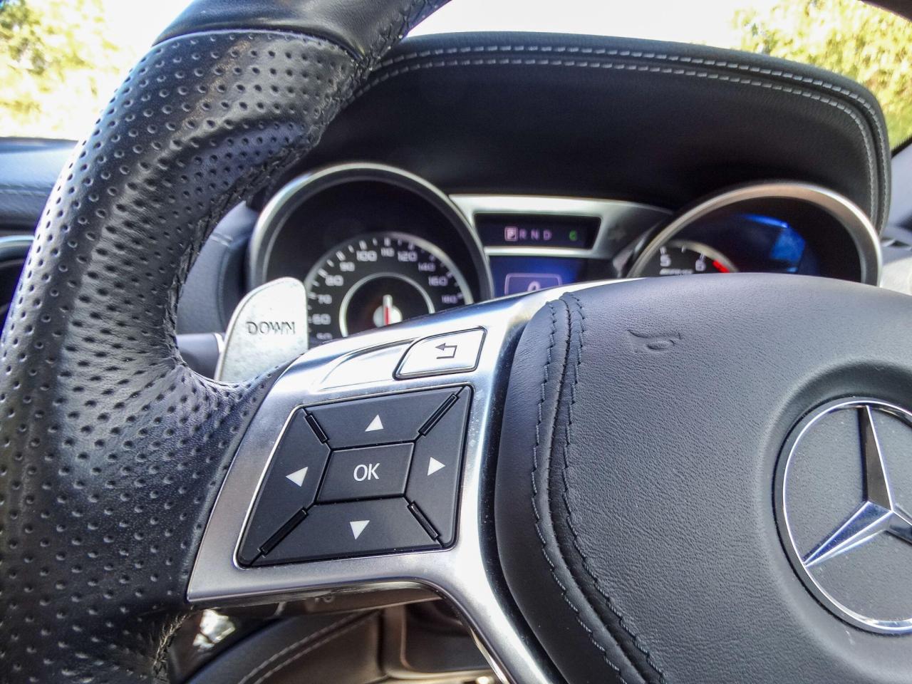 2013 Mercedes - Benz 5.5 SL63 V8 AMG SpdS MCT Euro 5 (s/s) 2dr