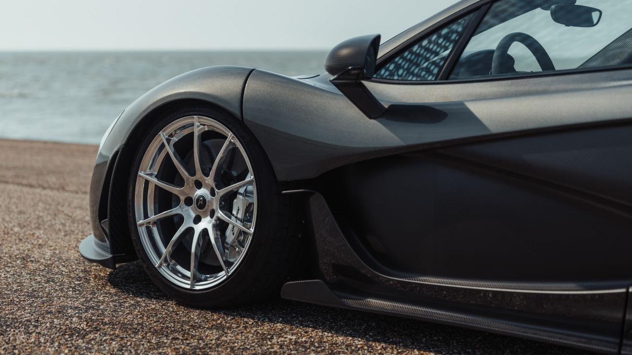 2015 Mclaren P1