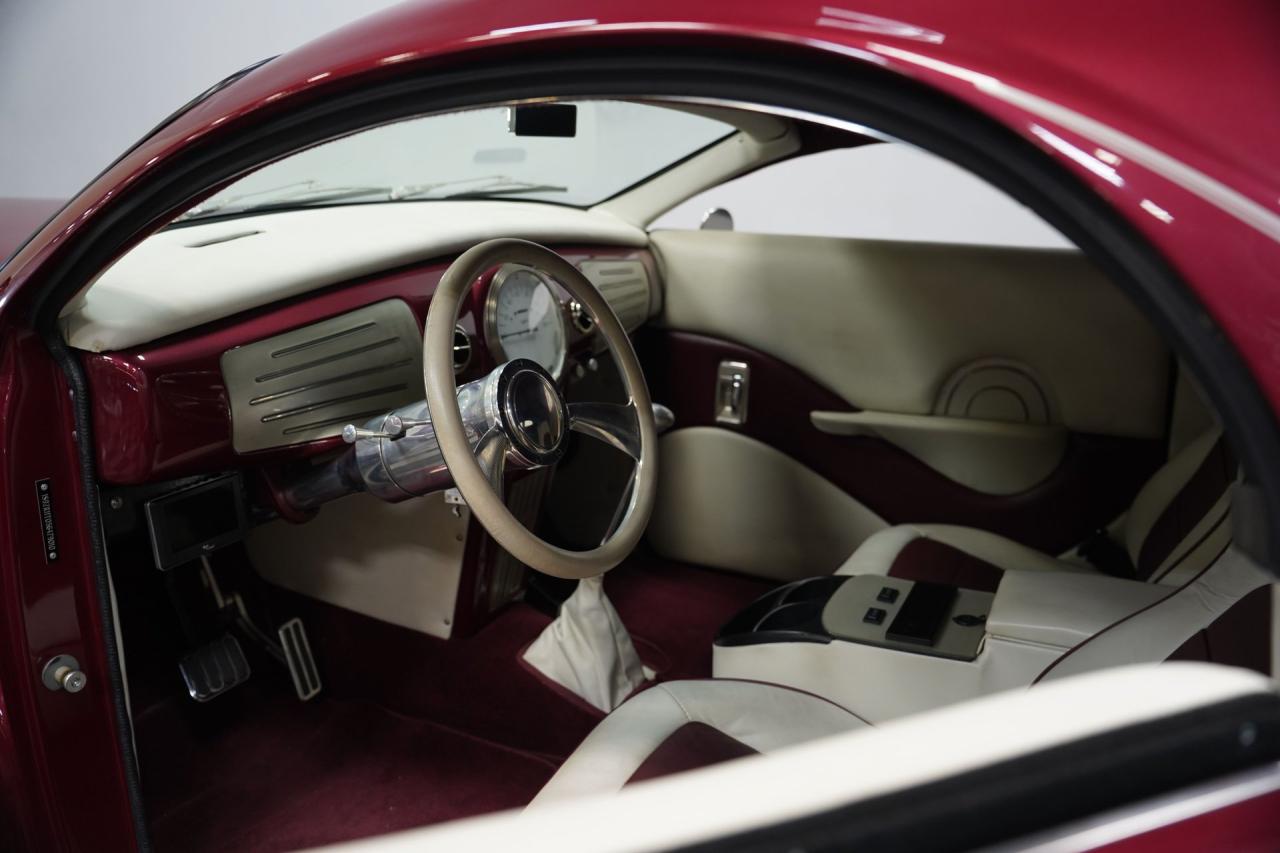 1939 Lincoln Zephyr Restomod