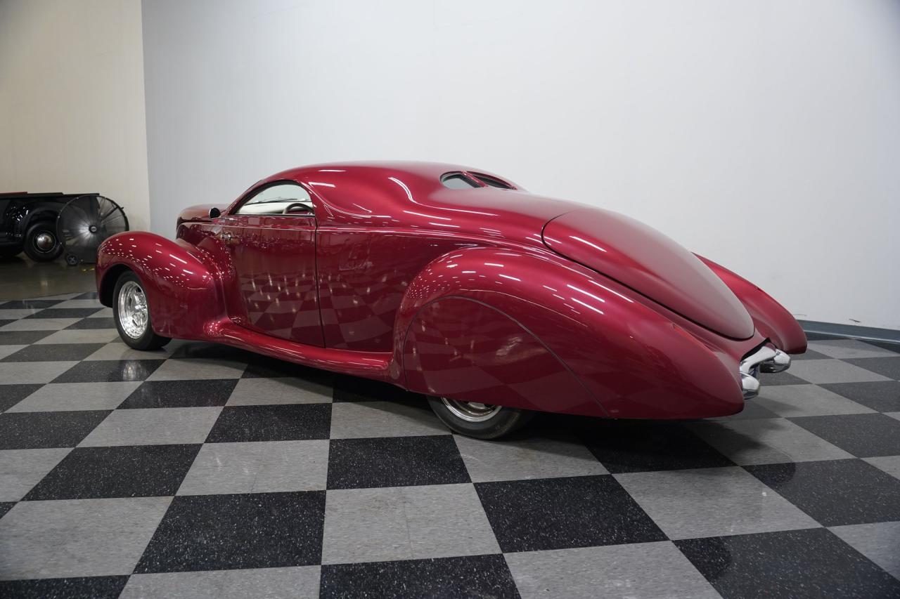 1939 Lincoln Zephyr Restomod