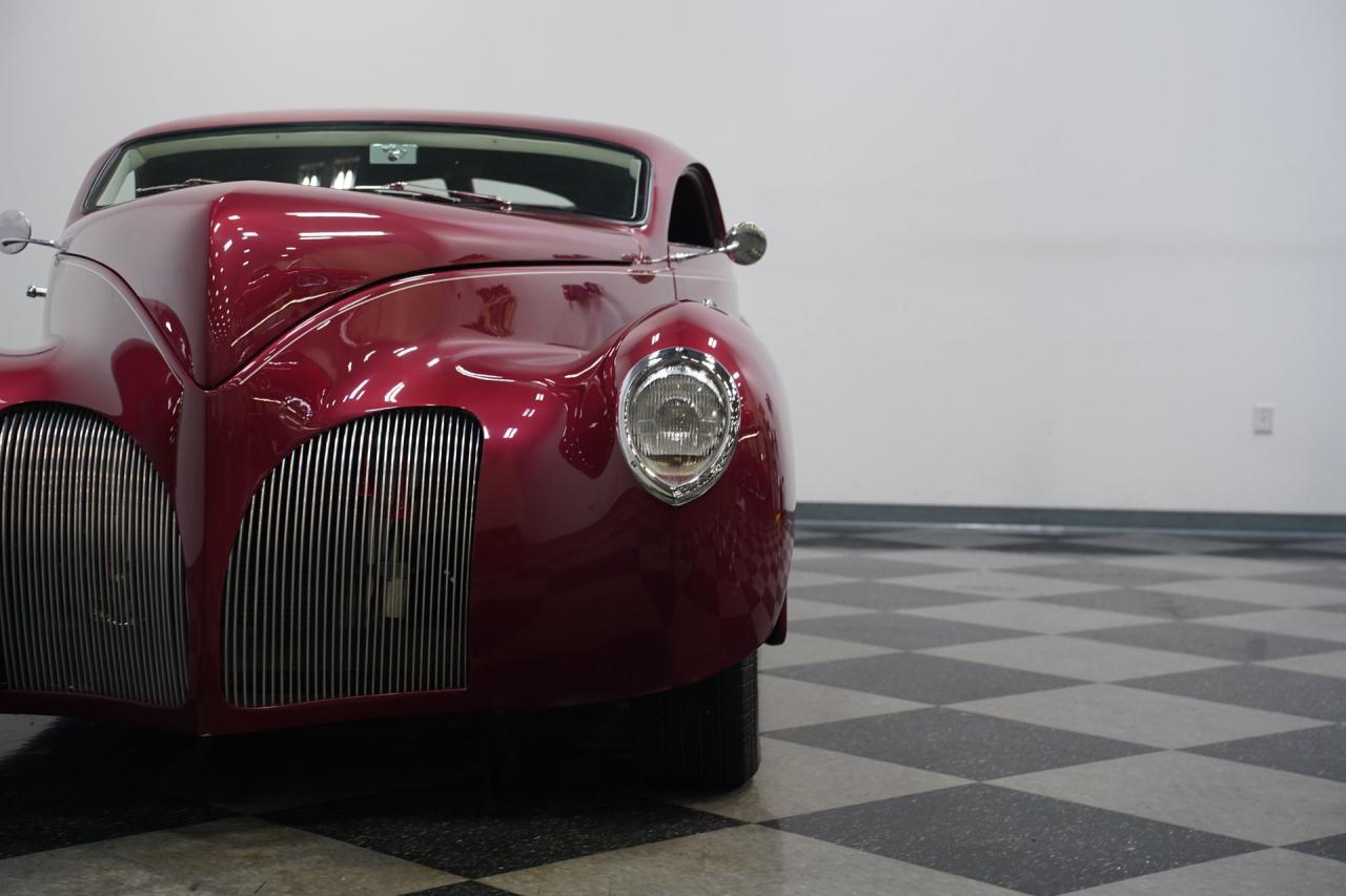 1939 Lincoln Zephyr Restomod