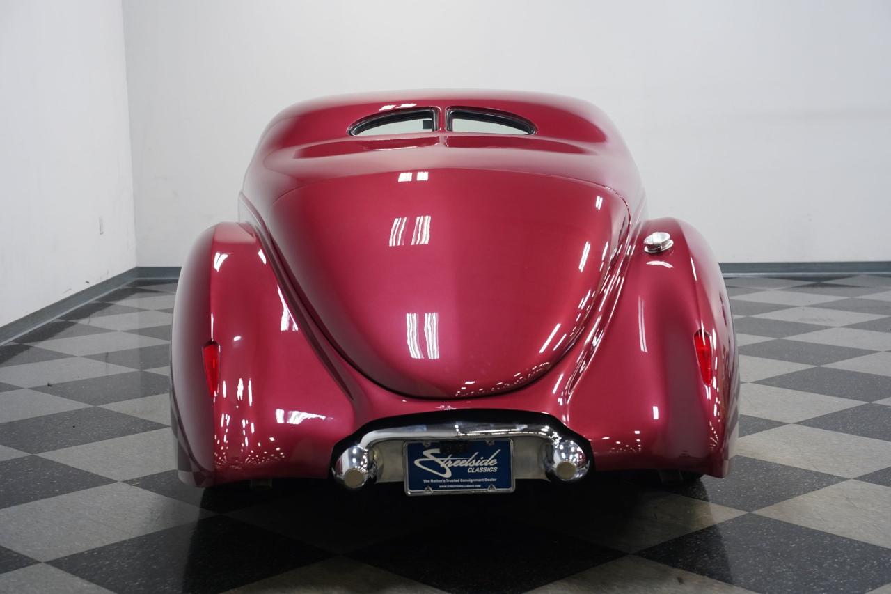 1939 Lincoln Zephyr Restomod