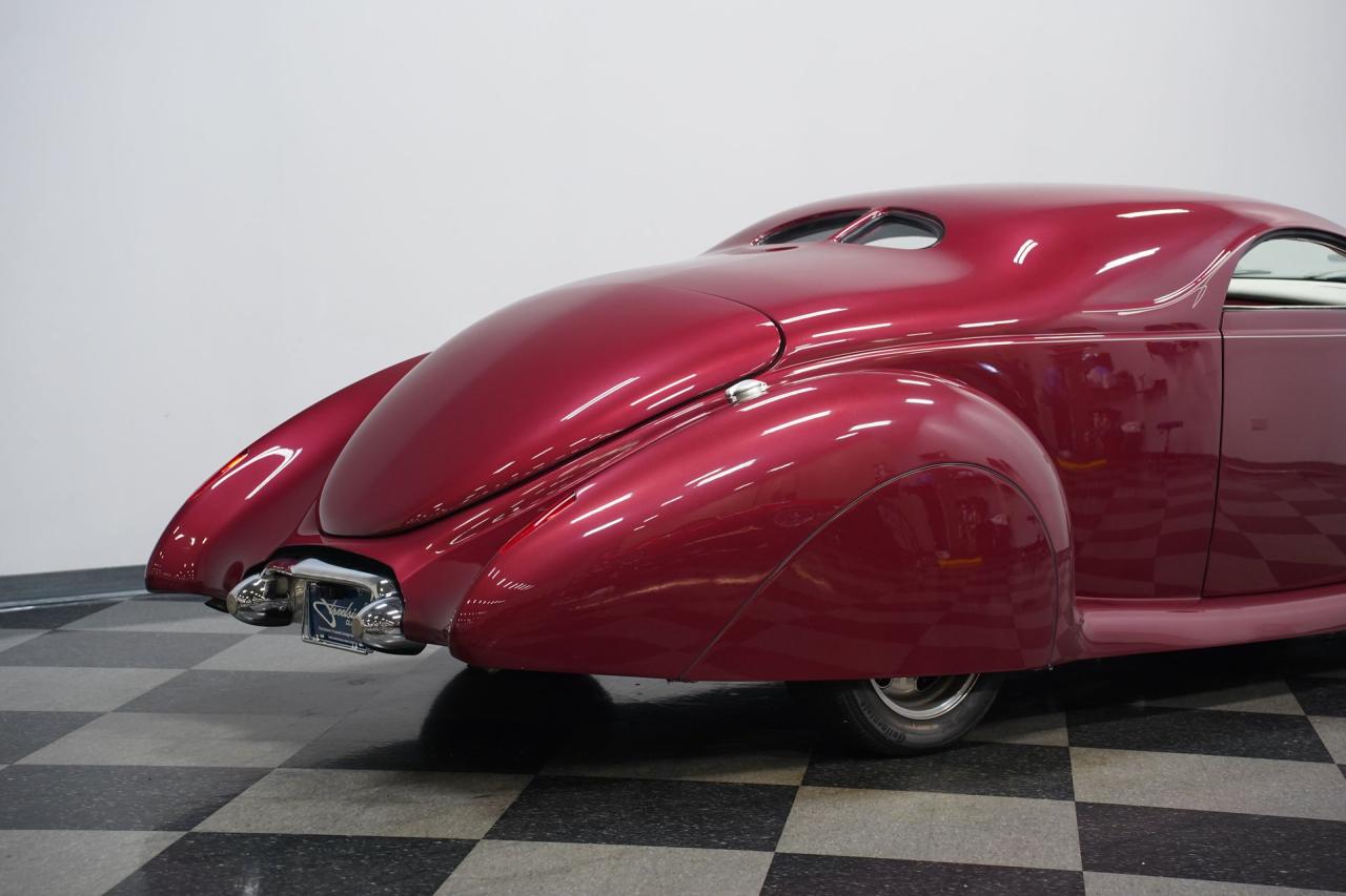 1939 Lincoln Zephyr Restomod