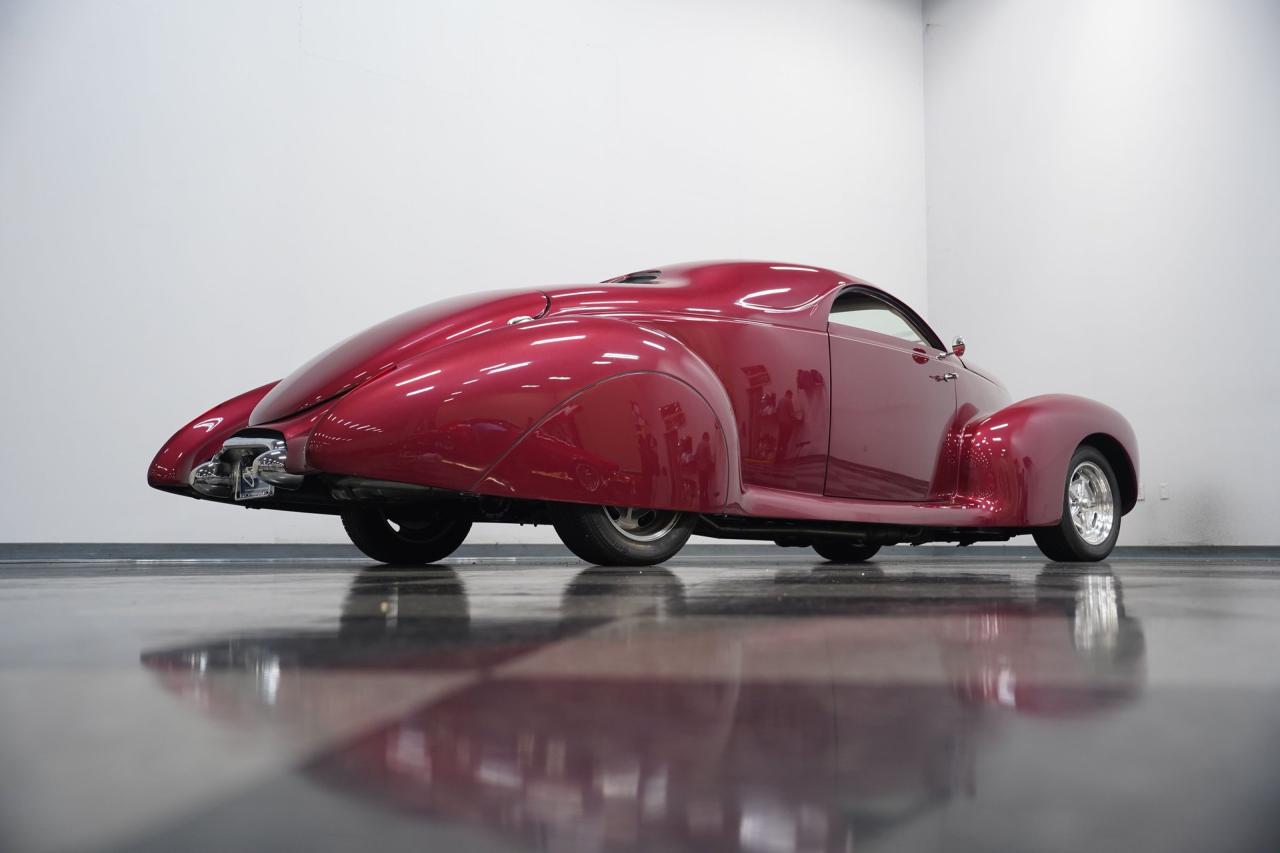 1939 Lincoln Zephyr Restomod
