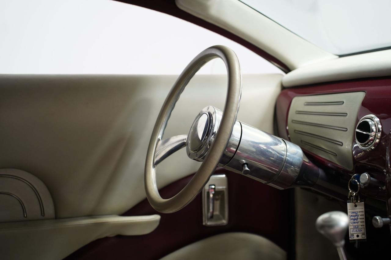 1939 Lincoln Zephyr Restomod