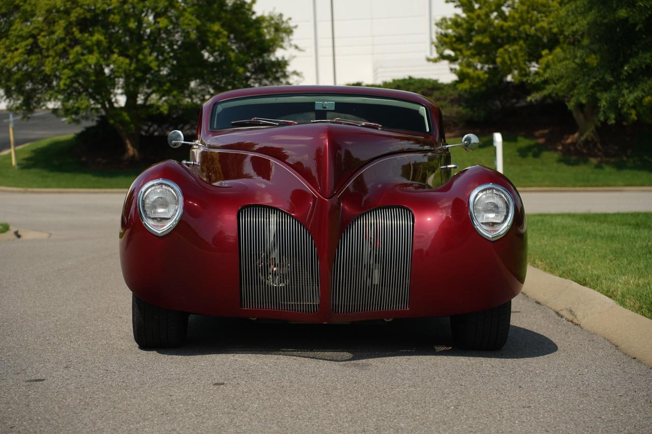 1939 Lincoln Zephyr Restomod
