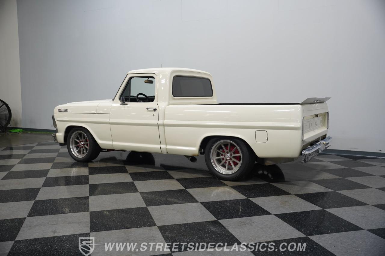 1967 Ford F-100