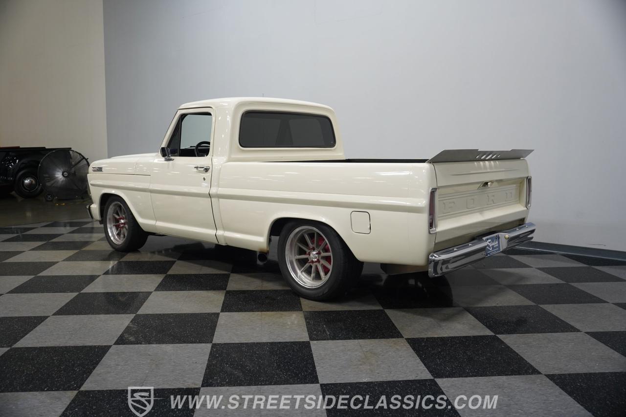 1967 Ford F-100