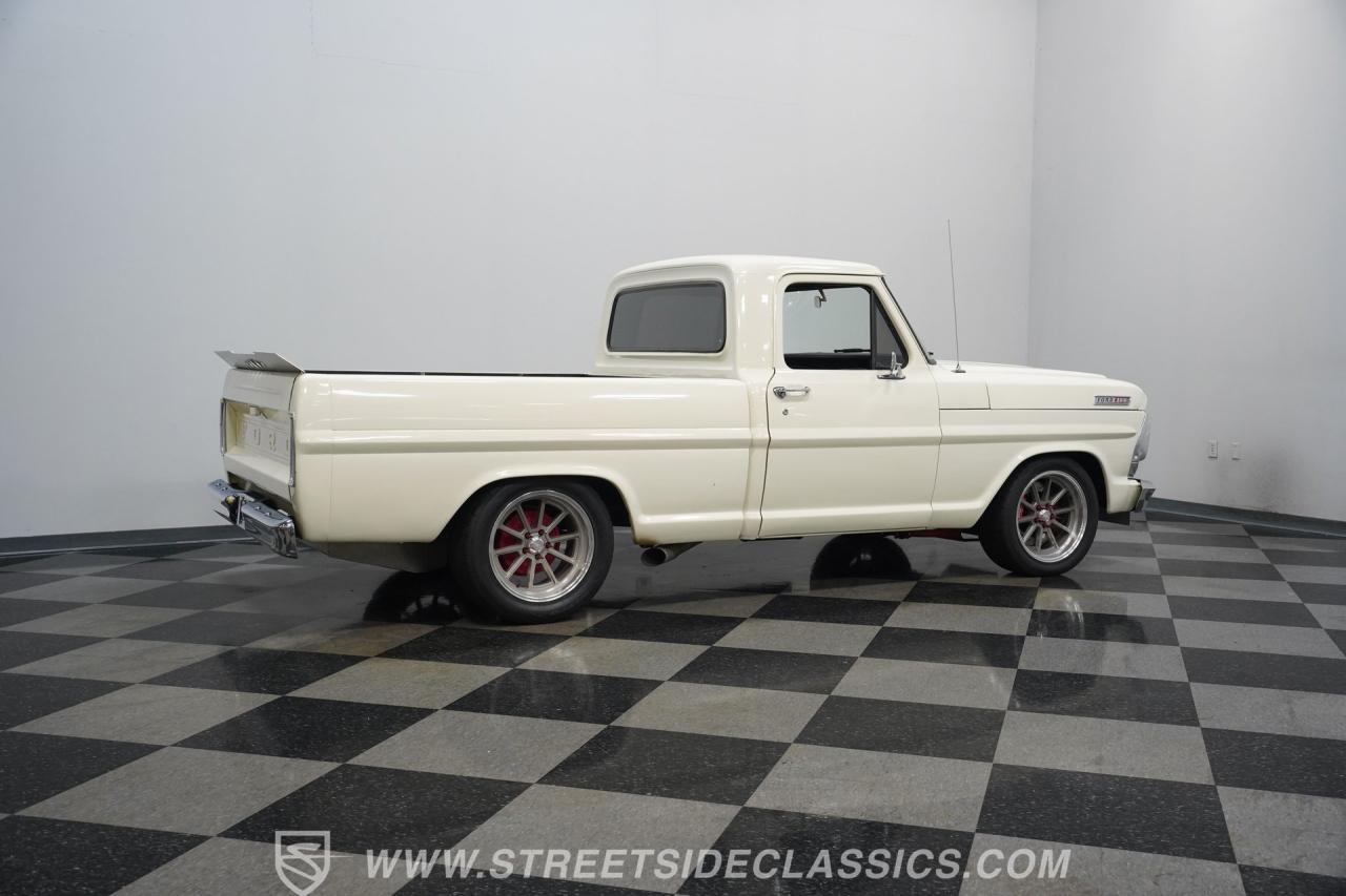 1967 Ford F-100