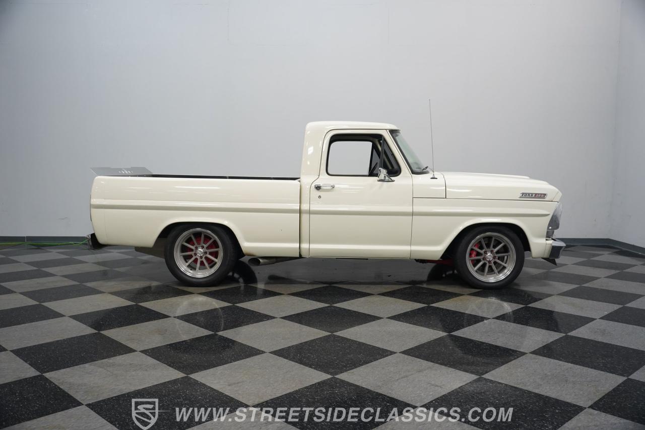 1967 Ford F-100