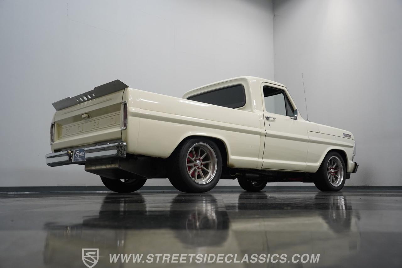 1967 Ford F-100