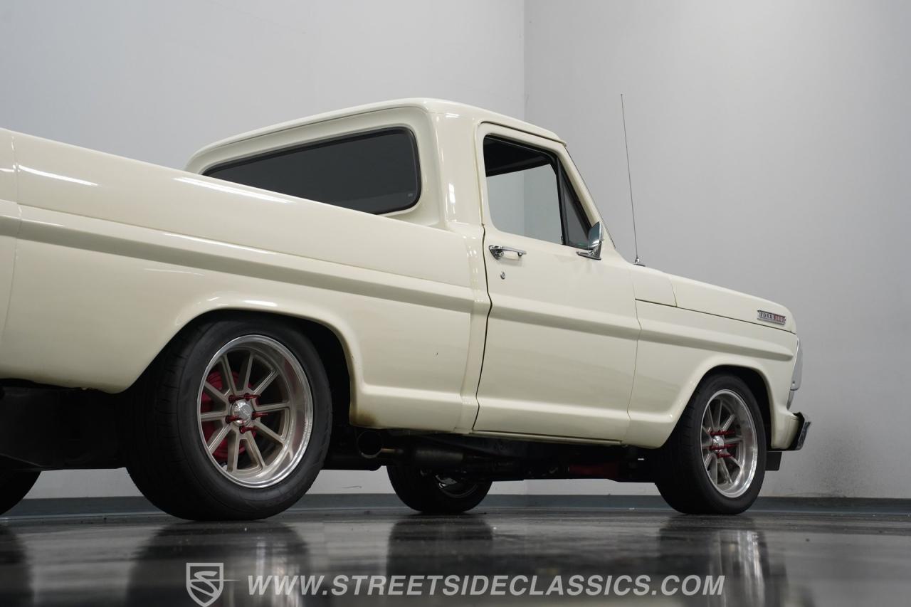 1967 Ford F-100