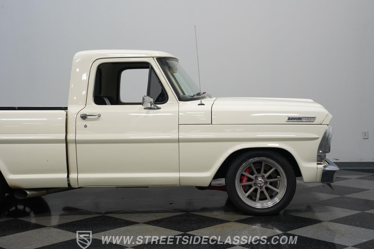 1967 Ford F-100