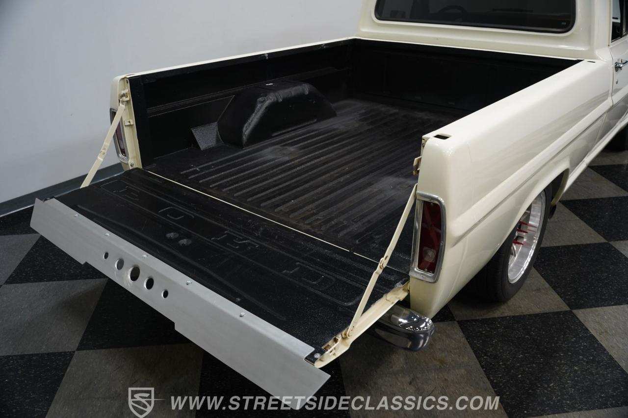 1967 Ford F-100