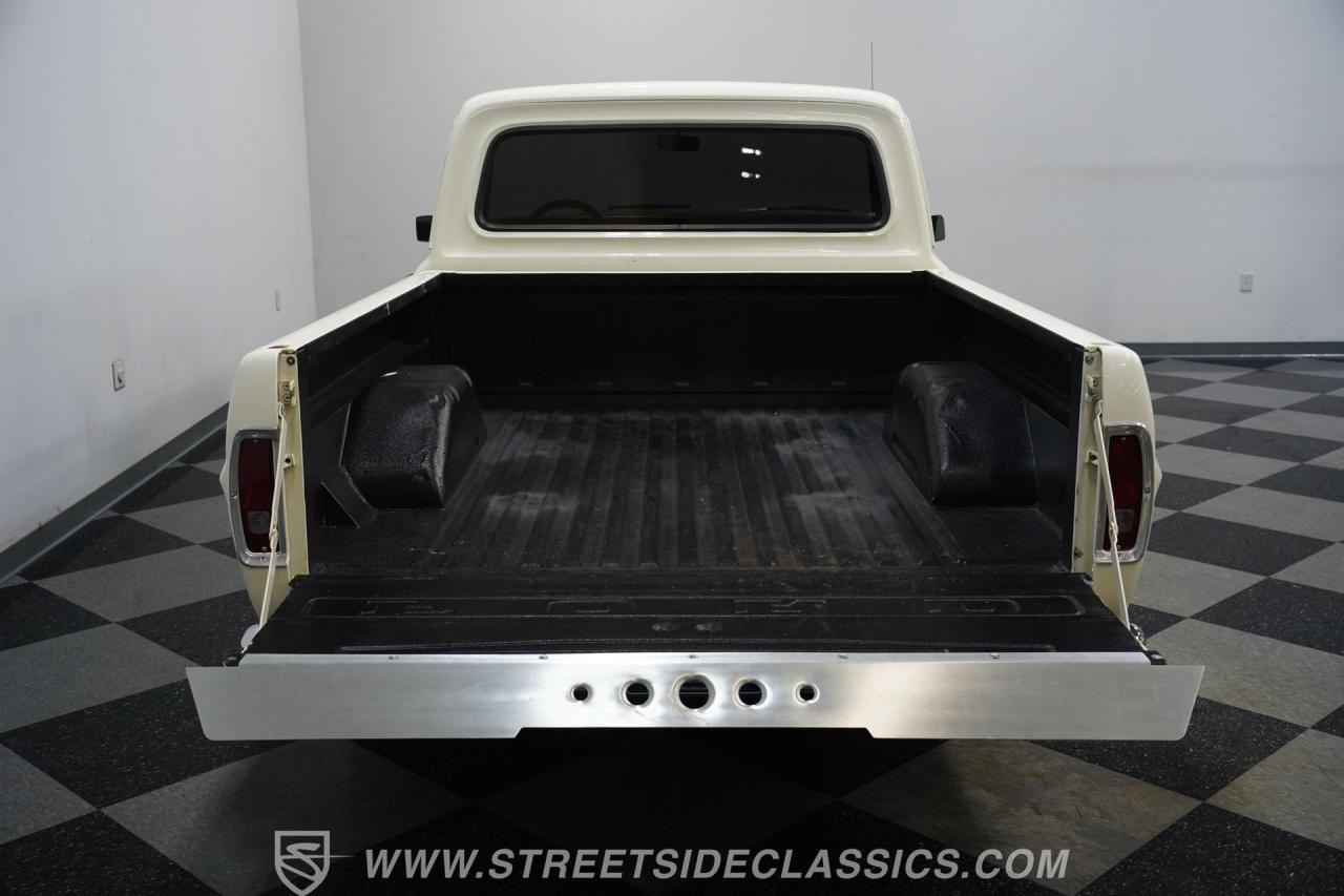 1967 Ford F-100