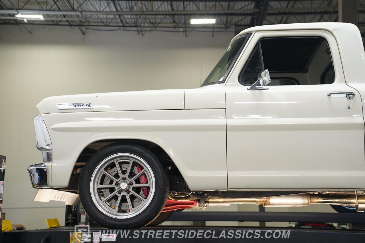 1967 Ford F-100