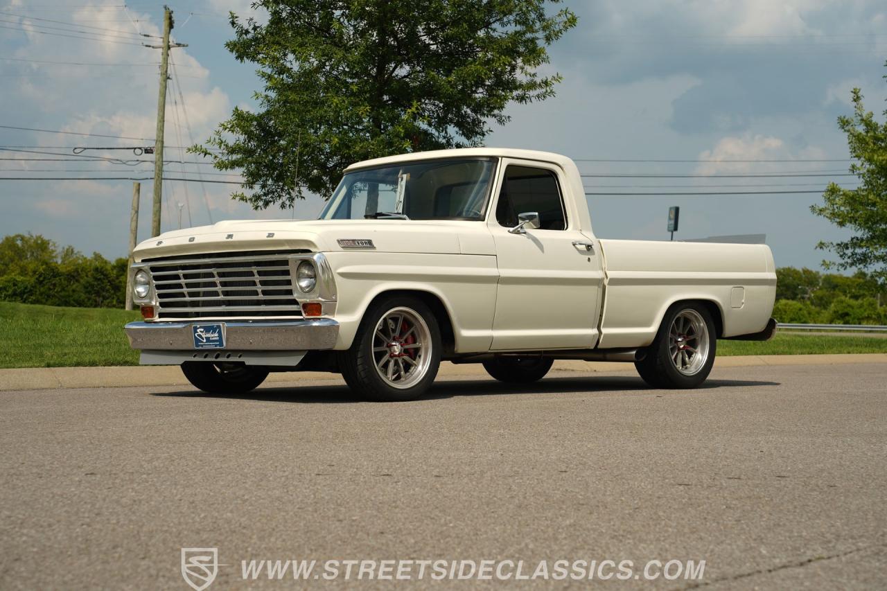 1967 Ford F-100