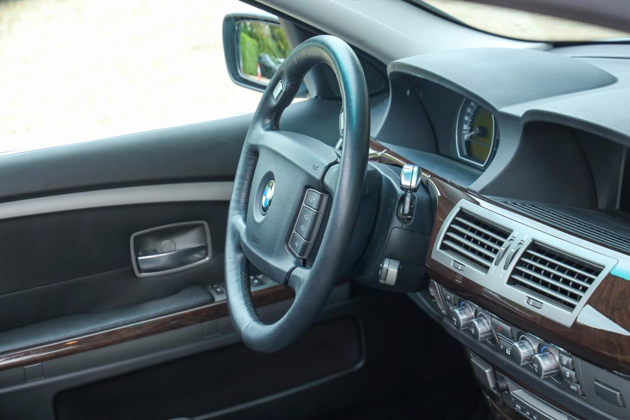 2007 BMW 750i Luxurious and stylish &ldquo;70.745 kms history&rdquo;