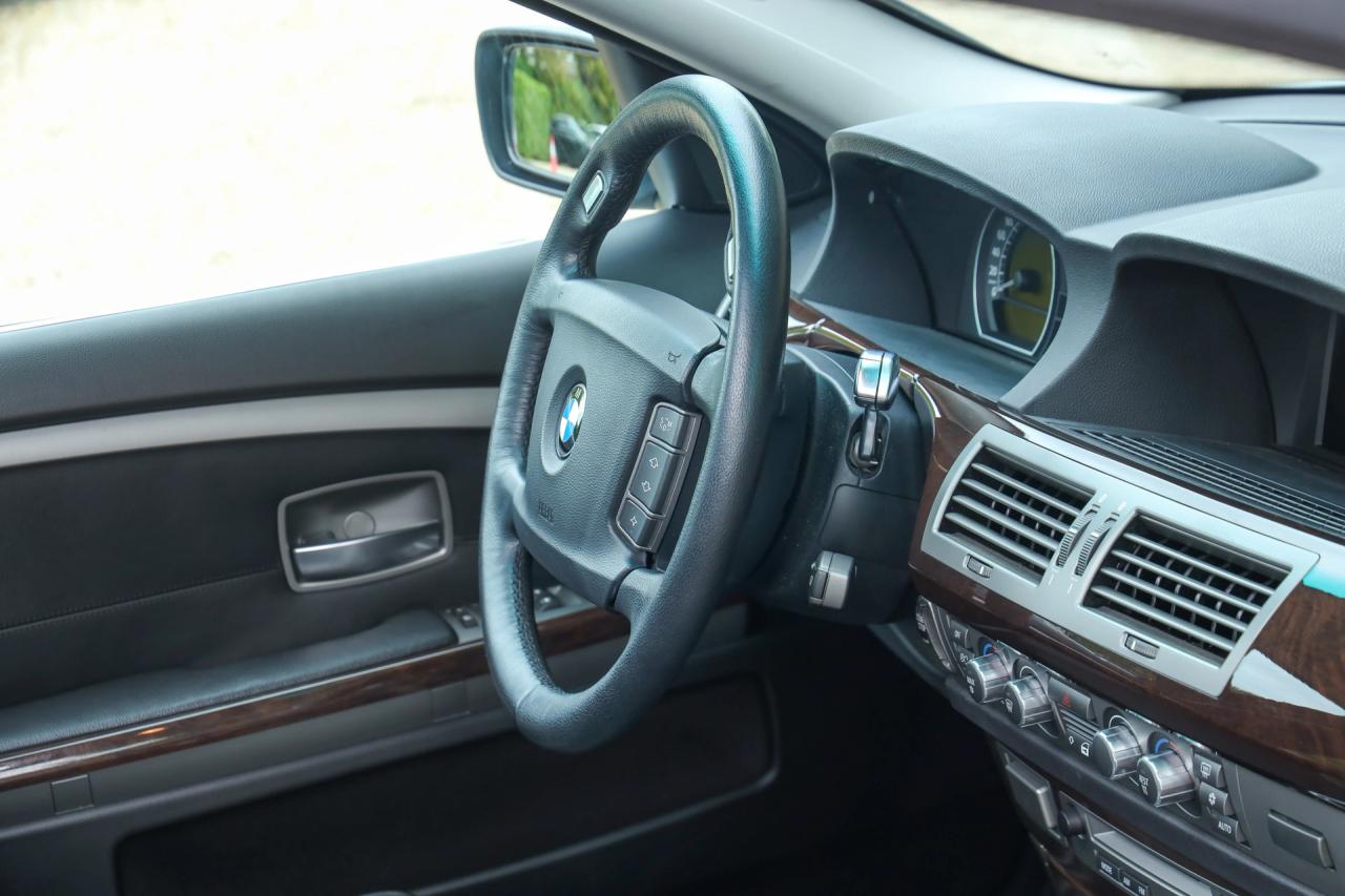 2007 BMW 750i Luxurious and stylish &ldquo;70.745 kms history&rdquo;