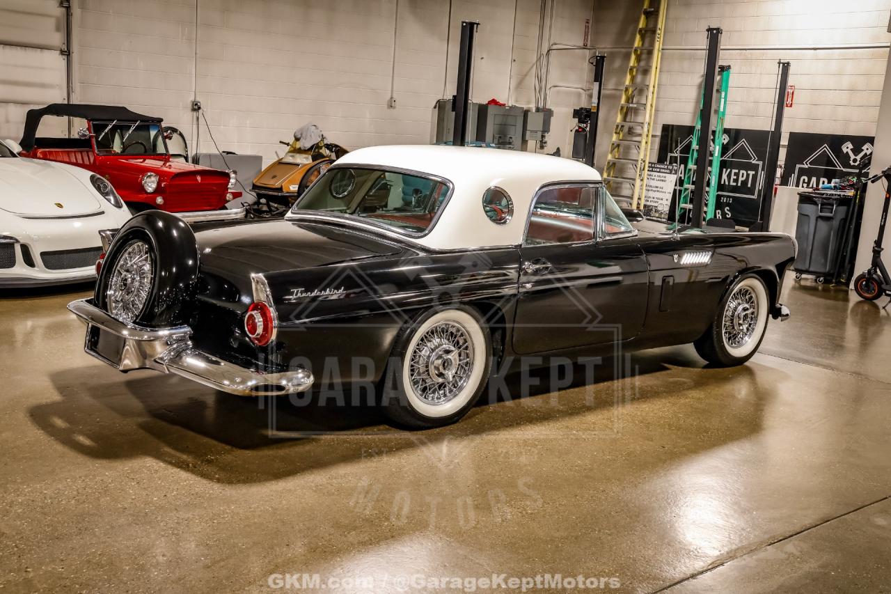 1956 Ford Thunderbird