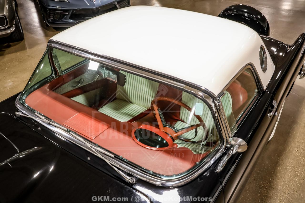 1956 Ford Thunderbird