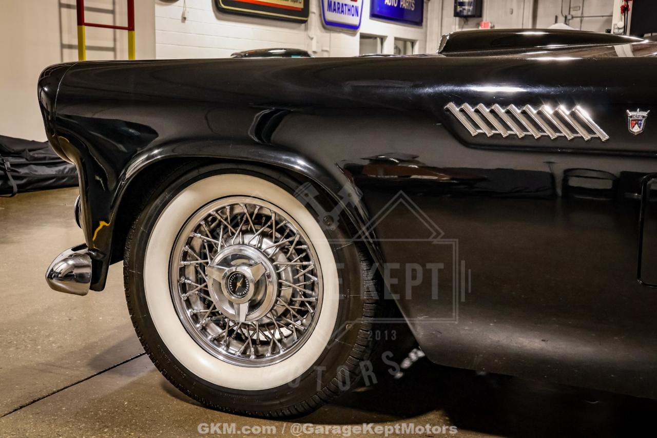 1956 Ford Thunderbird