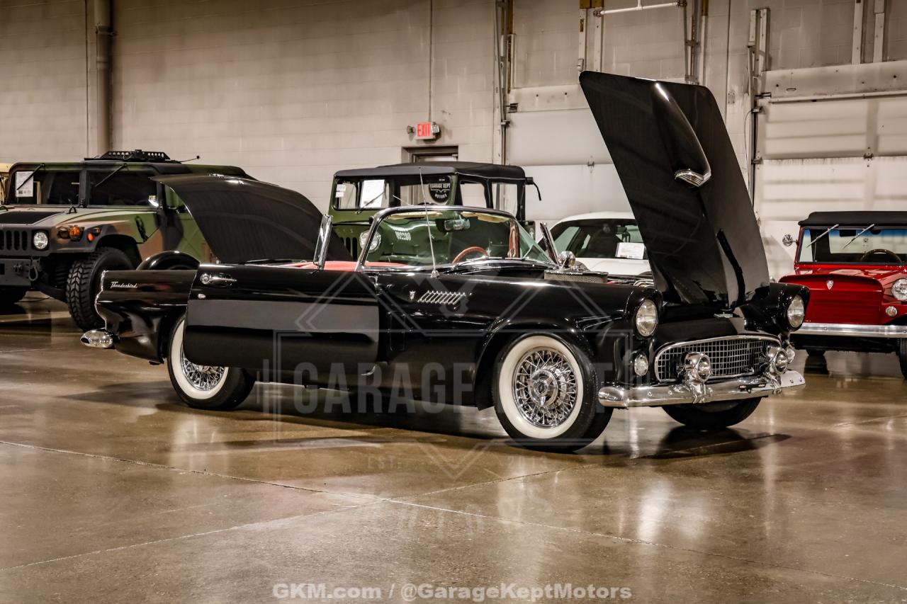 1956 Ford Thunderbird