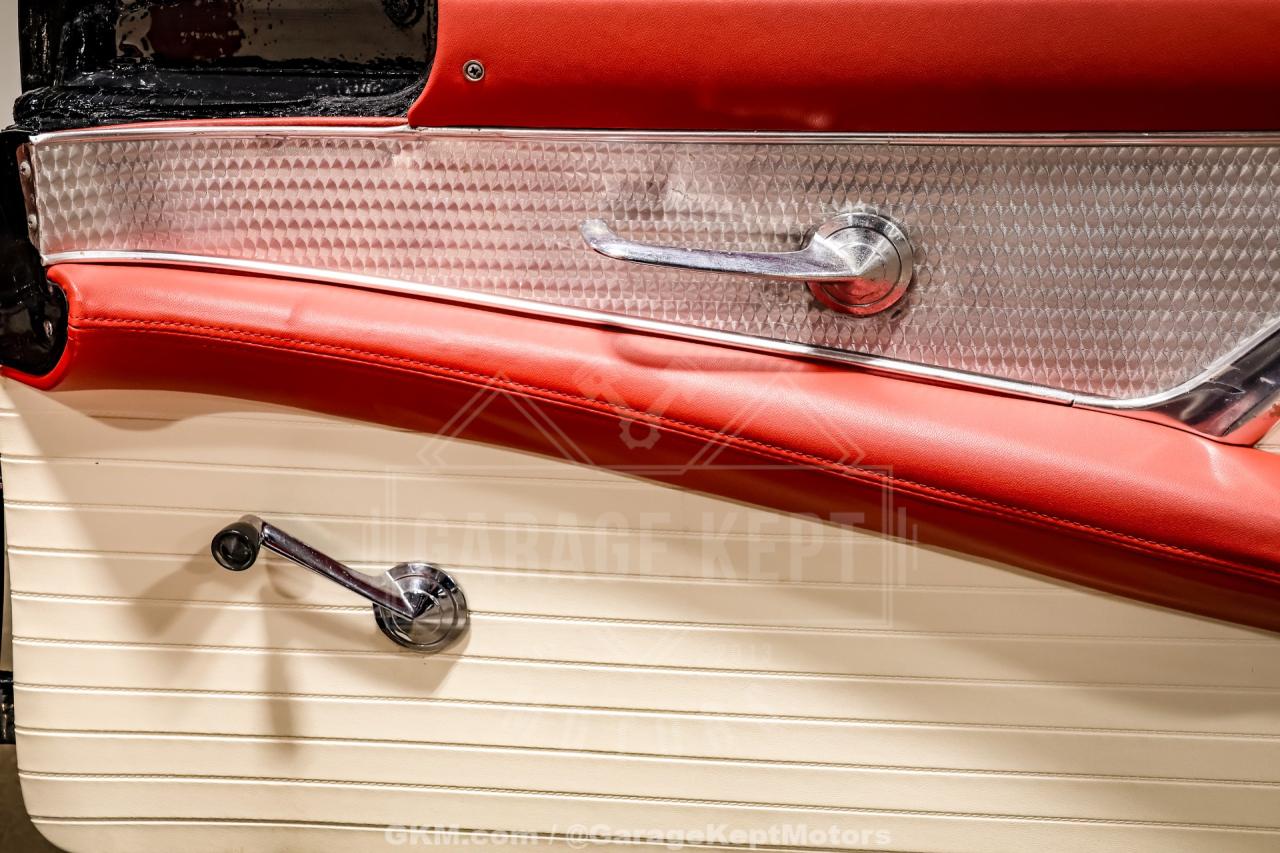 1956 Ford Thunderbird