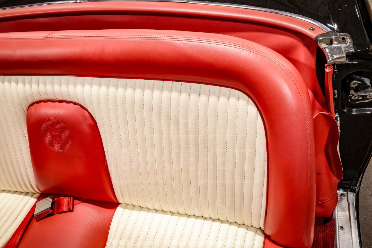 1956 Ford Thunderbird