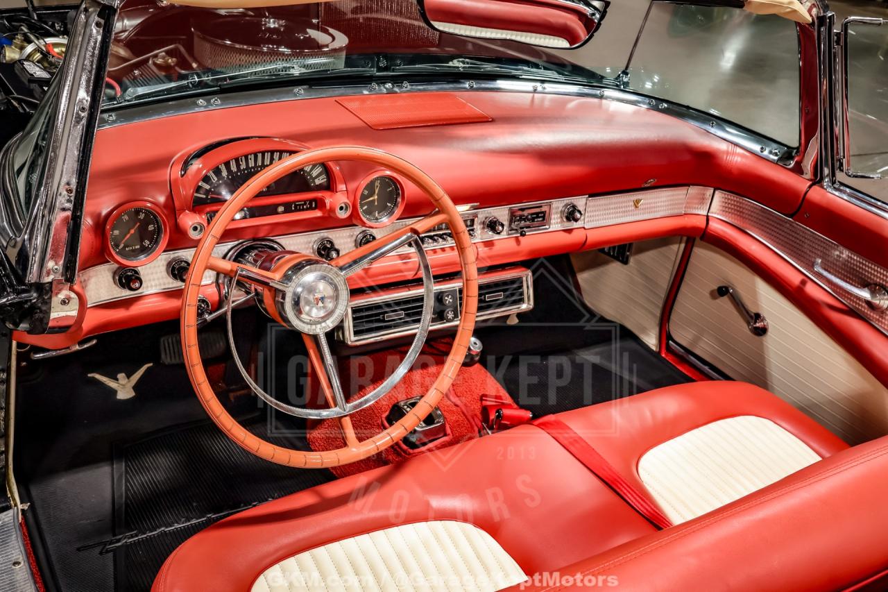 1956 Ford Thunderbird