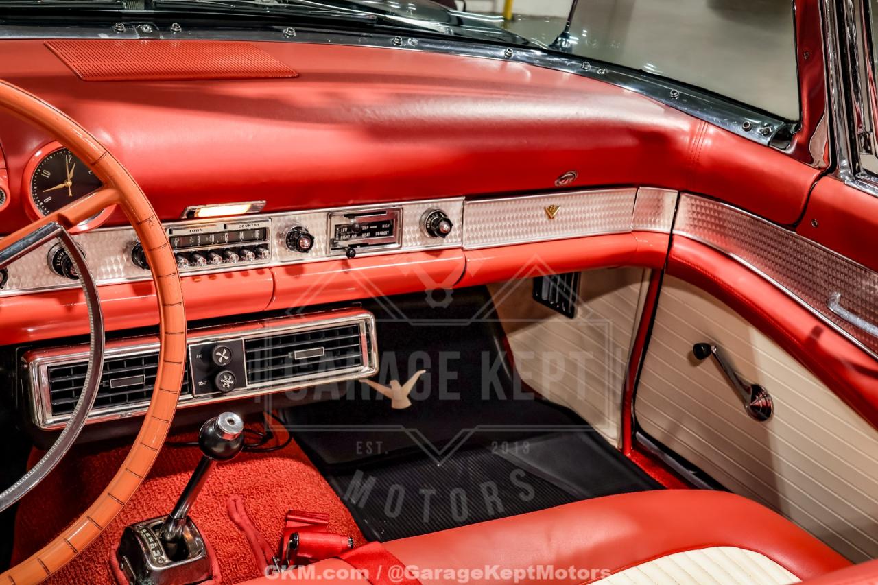 1956 Ford Thunderbird