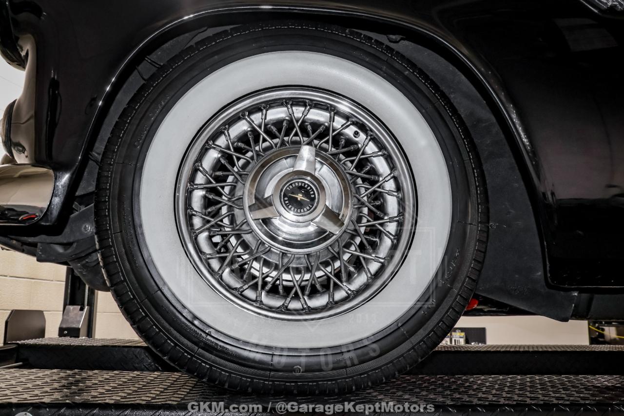 1956 Ford Thunderbird