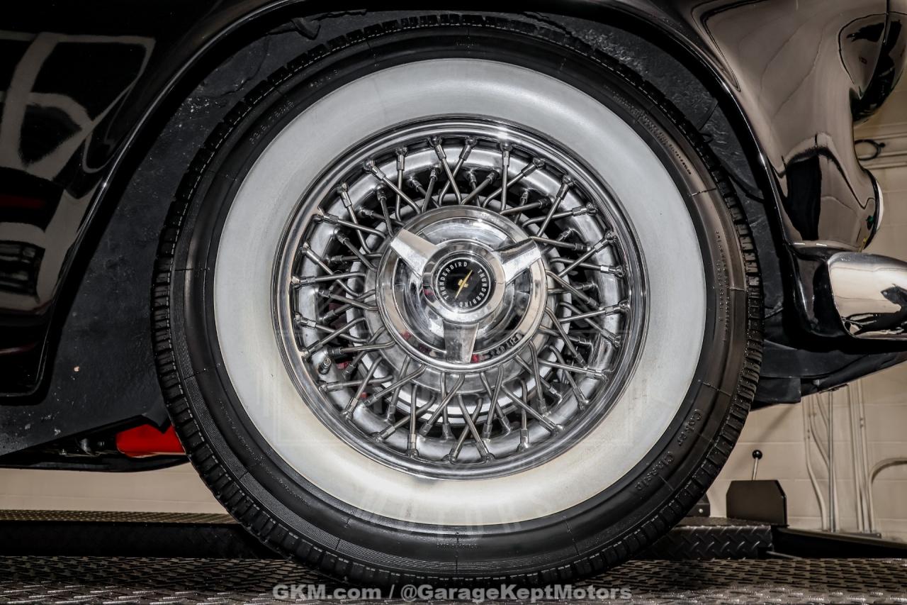 1956 Ford Thunderbird