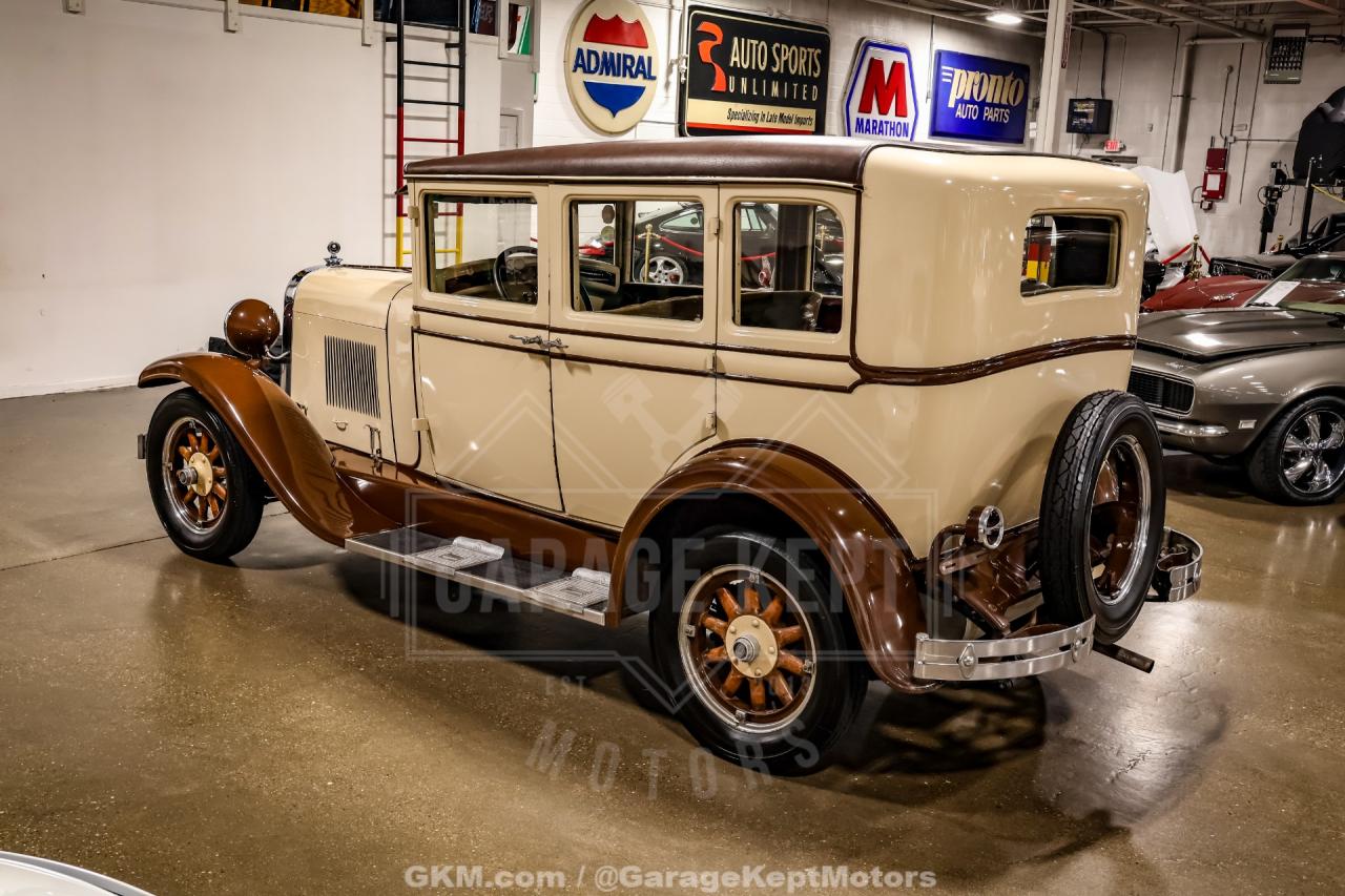 1928 Oldsmobile F-28