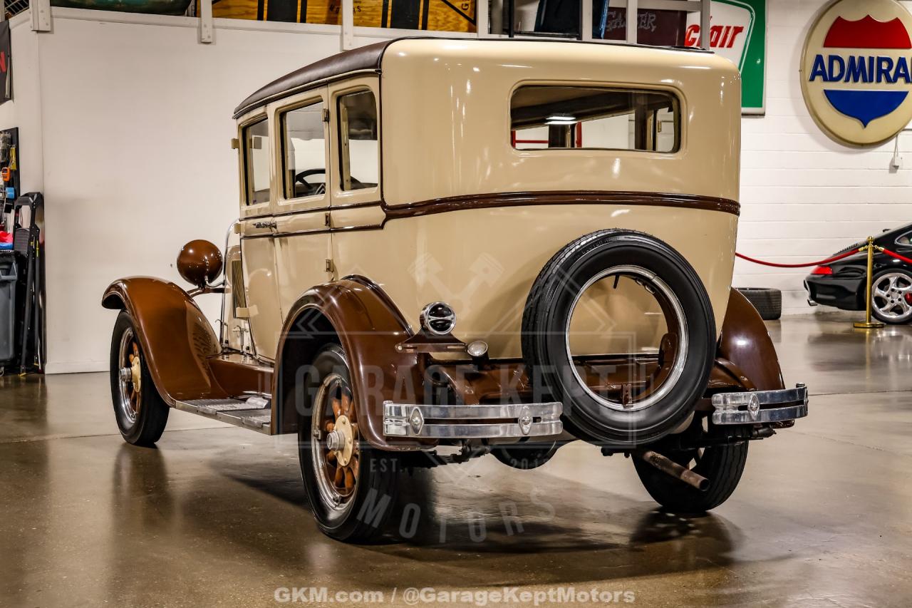 1928 Oldsmobile F-28
