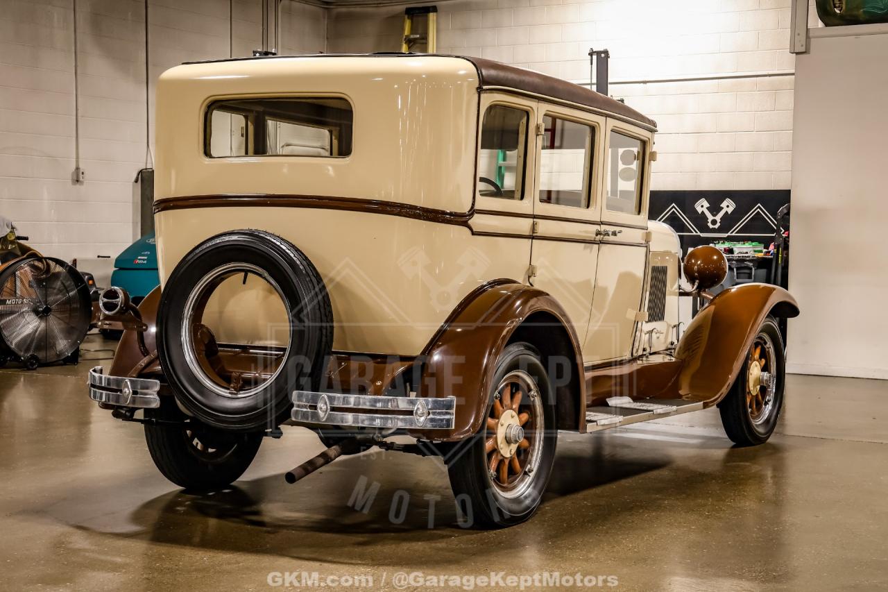 1928 Oldsmobile F-28