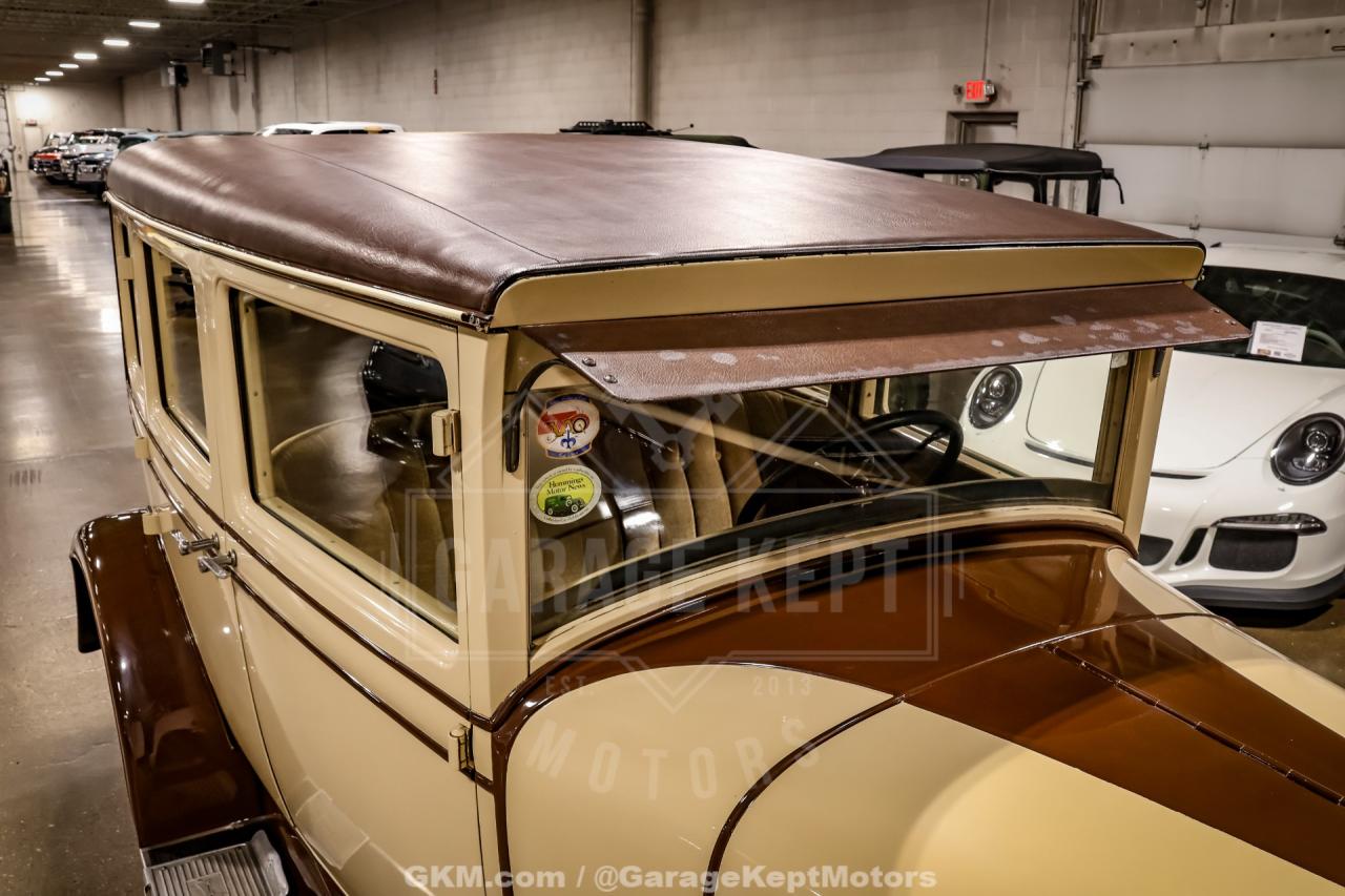 1928 Oldsmobile F-28